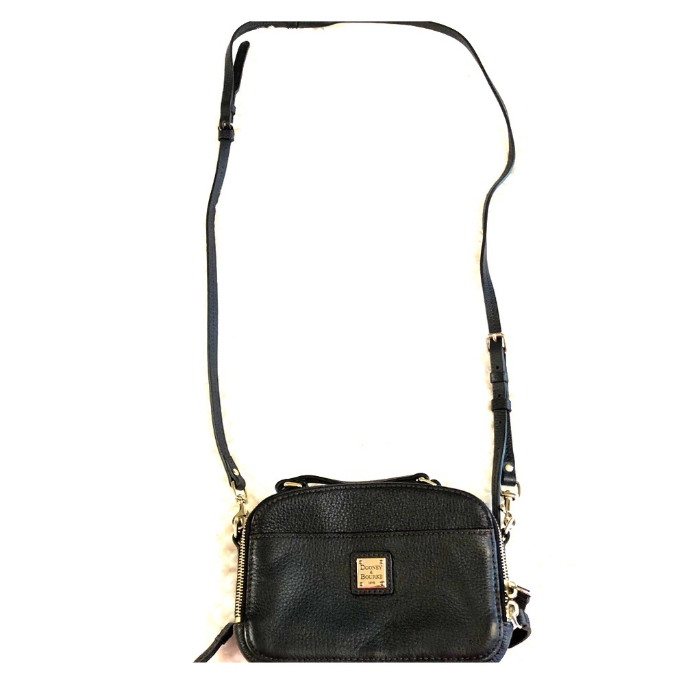 Dooney & Bourke black crossbody bag